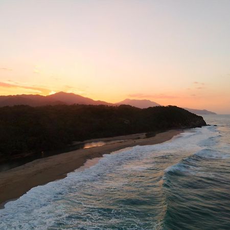Casa Bambu Tayrona, 洛斯纳兰霍斯 外观 照片